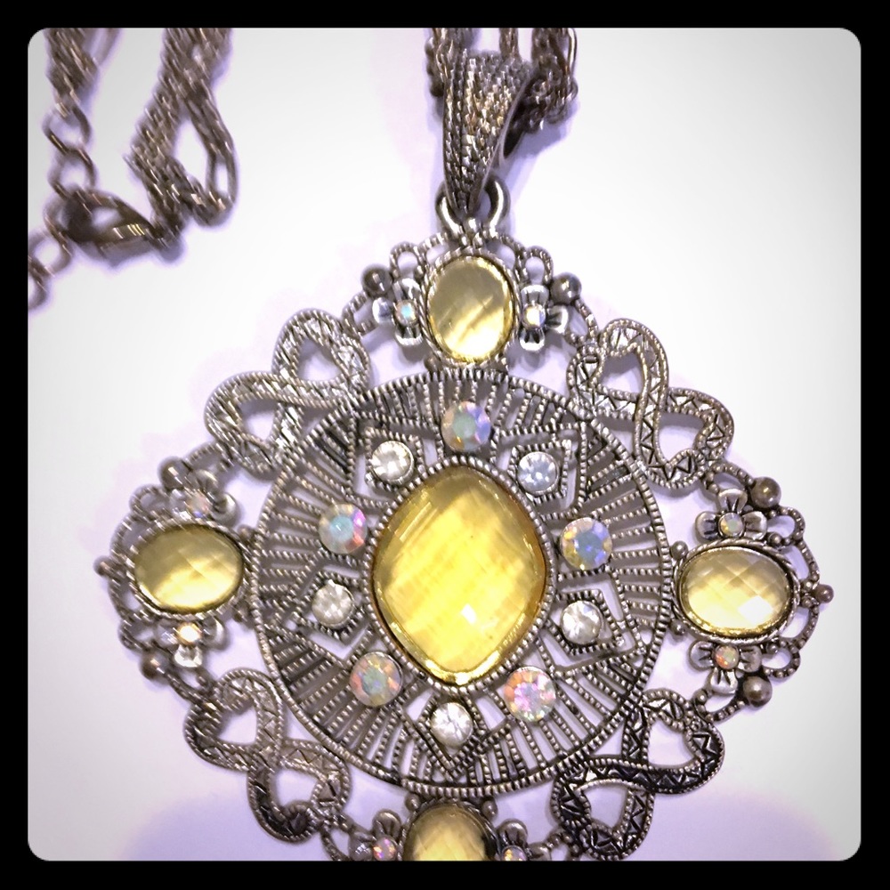 Necklace with style